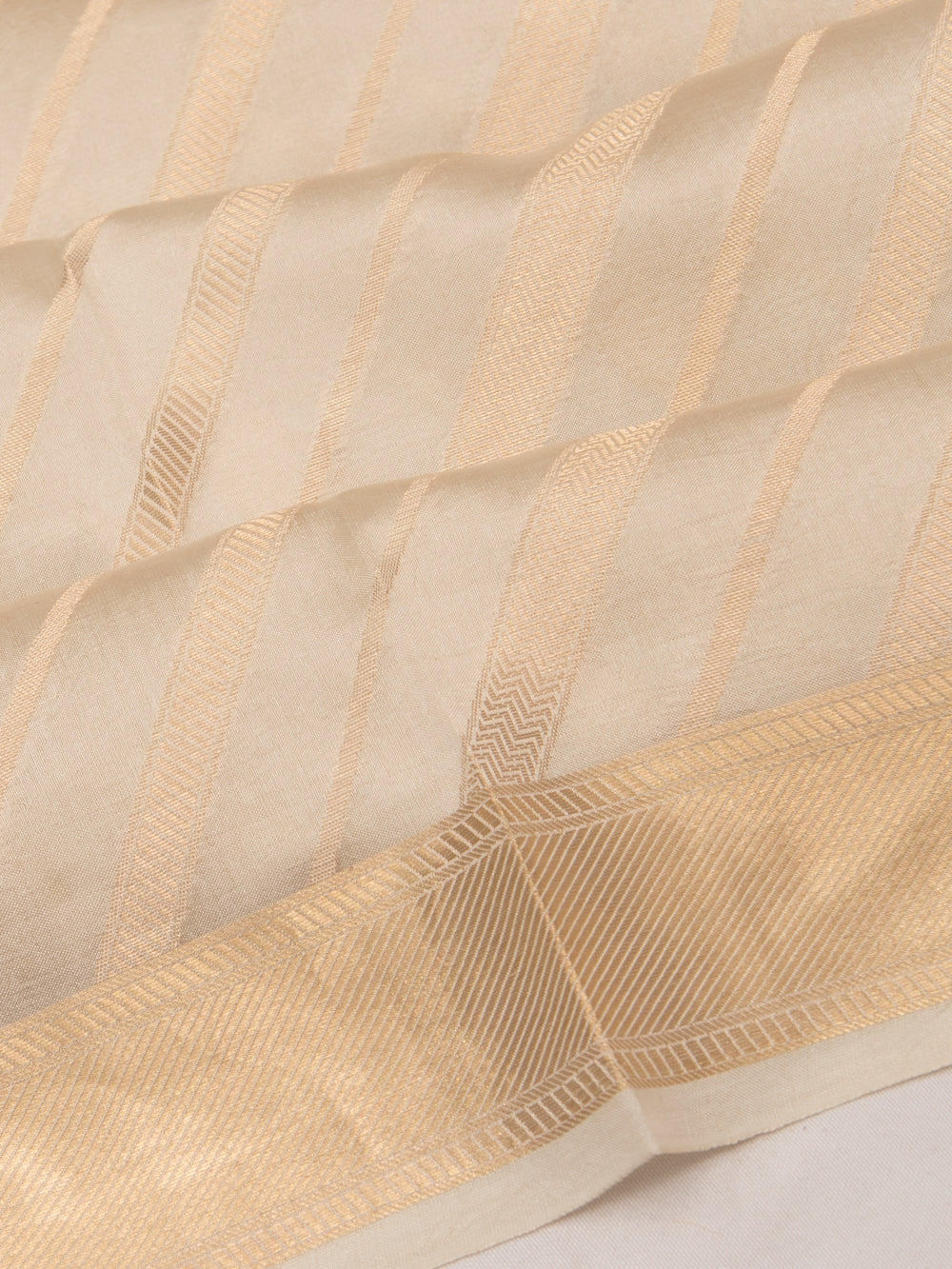 Poona Silk Diagonal Lines Cream Saree