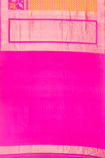 Banarasi Silk Zig Zag Lines Dual Tone Pink And Orange Saree