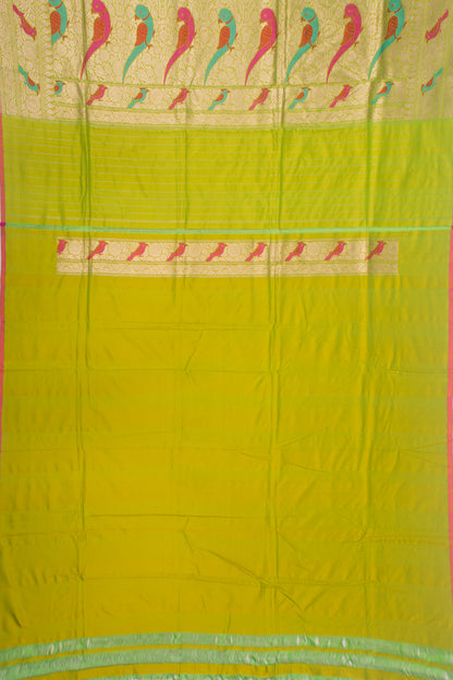 Banarasi Silk Vertical Lines Green Saree