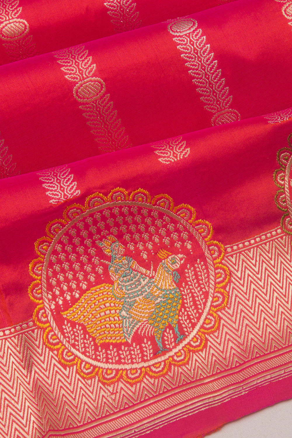 Banarasi Silk Vertical Lines Pink Saree