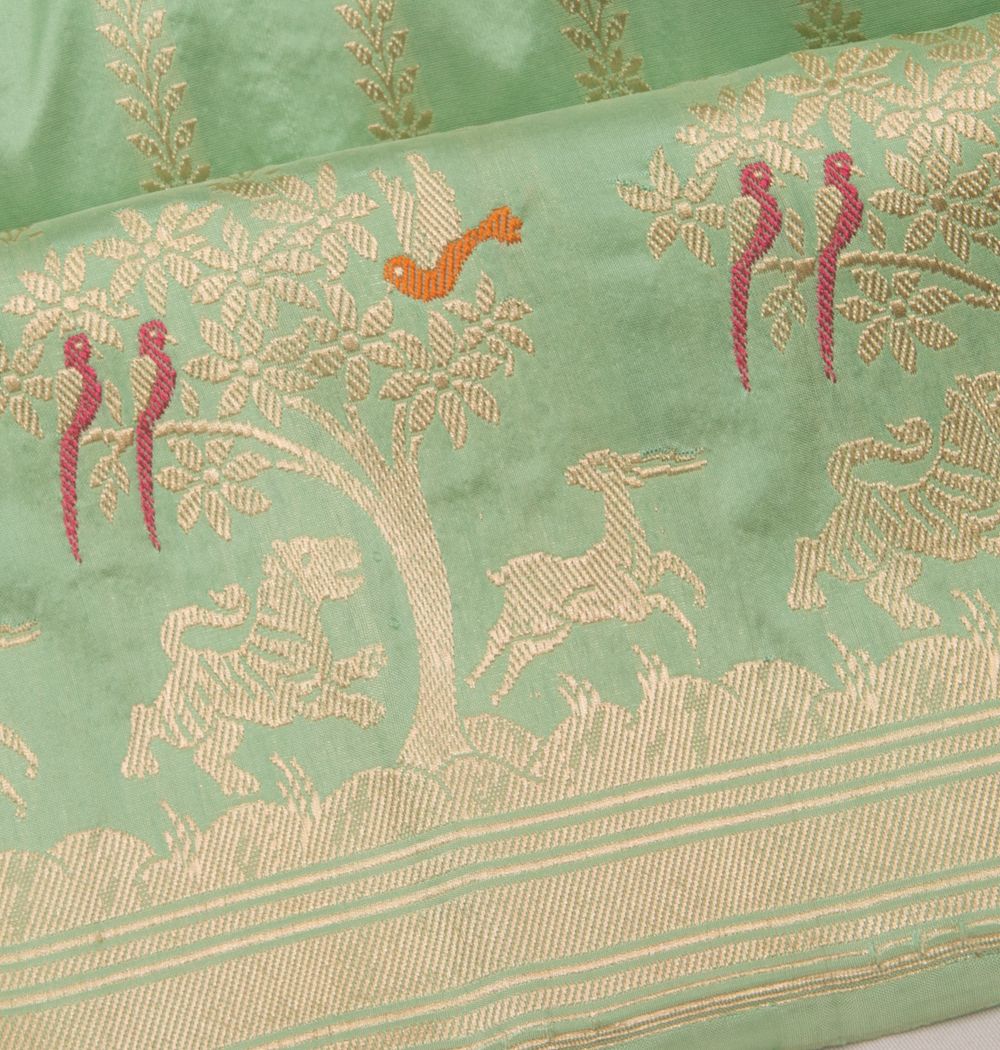 Banarasi Silk Vertical Lines Pastel Green Saree