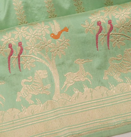 Banarasi Silk Vertical Lines Pastel Green Saree