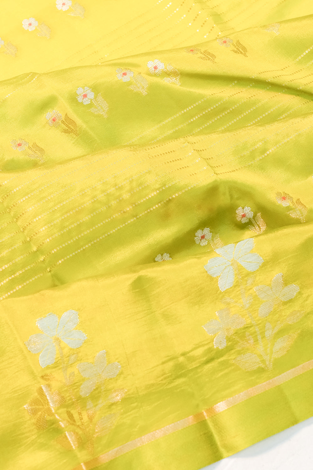 Banarasi Katan Silk Brocade Dual Tone Greean And Yellow Saree