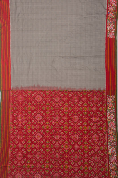 pochampally Silk Checks Grey Saree With Embroidery Boader