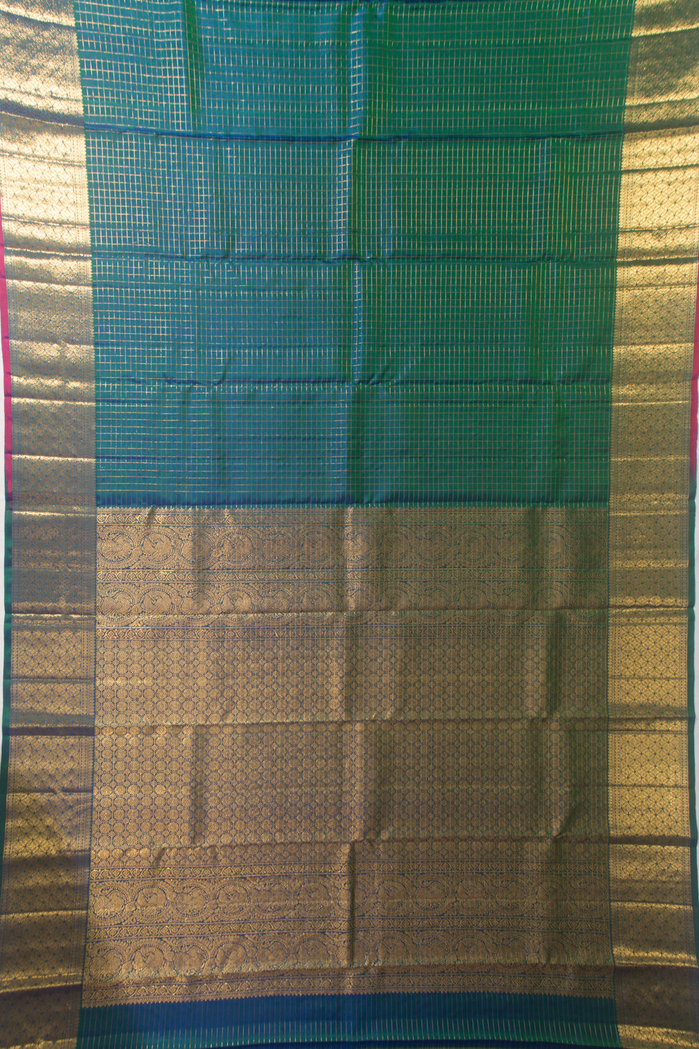 Kanchipuram Silk Checks Dual Tone Green And Blue Saree