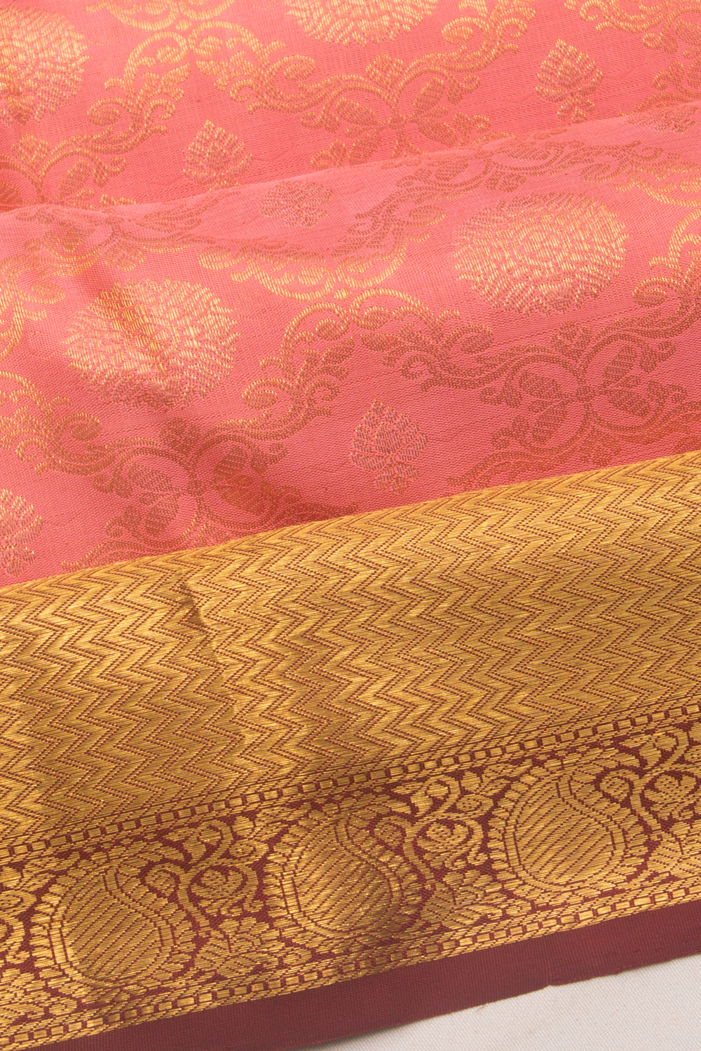Kanchipuram Silk Criss Cross Checks And Butta Peach Saree