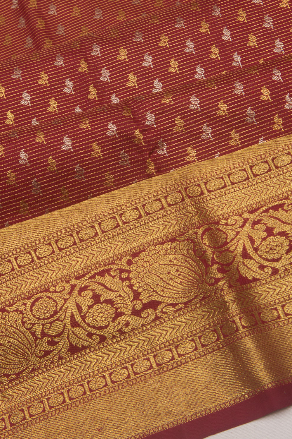 Kanchipuram Silk Horizontal Line Butta Maroon Saree