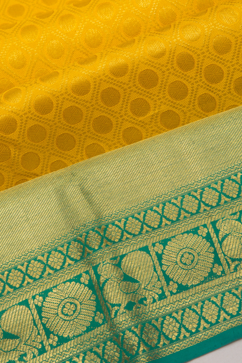 Kanchipuram Silk Criss Cross check And Butta Yellow Saree