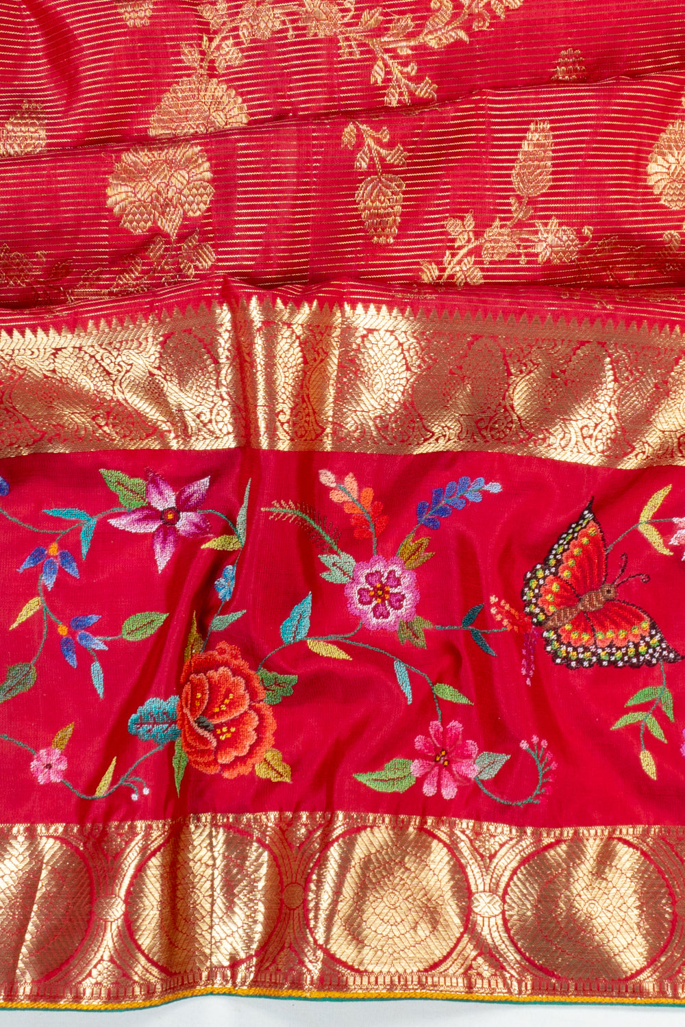 Petit Point Kanchipuram Silk Jaal And Oosi Lines Redish Pink Saree