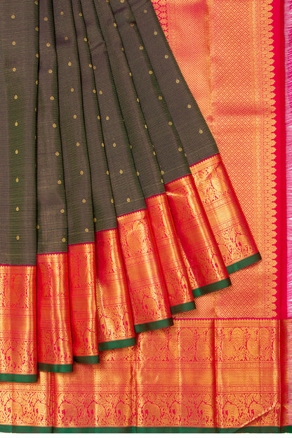 Kanchipuram Silk Oosi Lines And Butta Bottle Green Saree