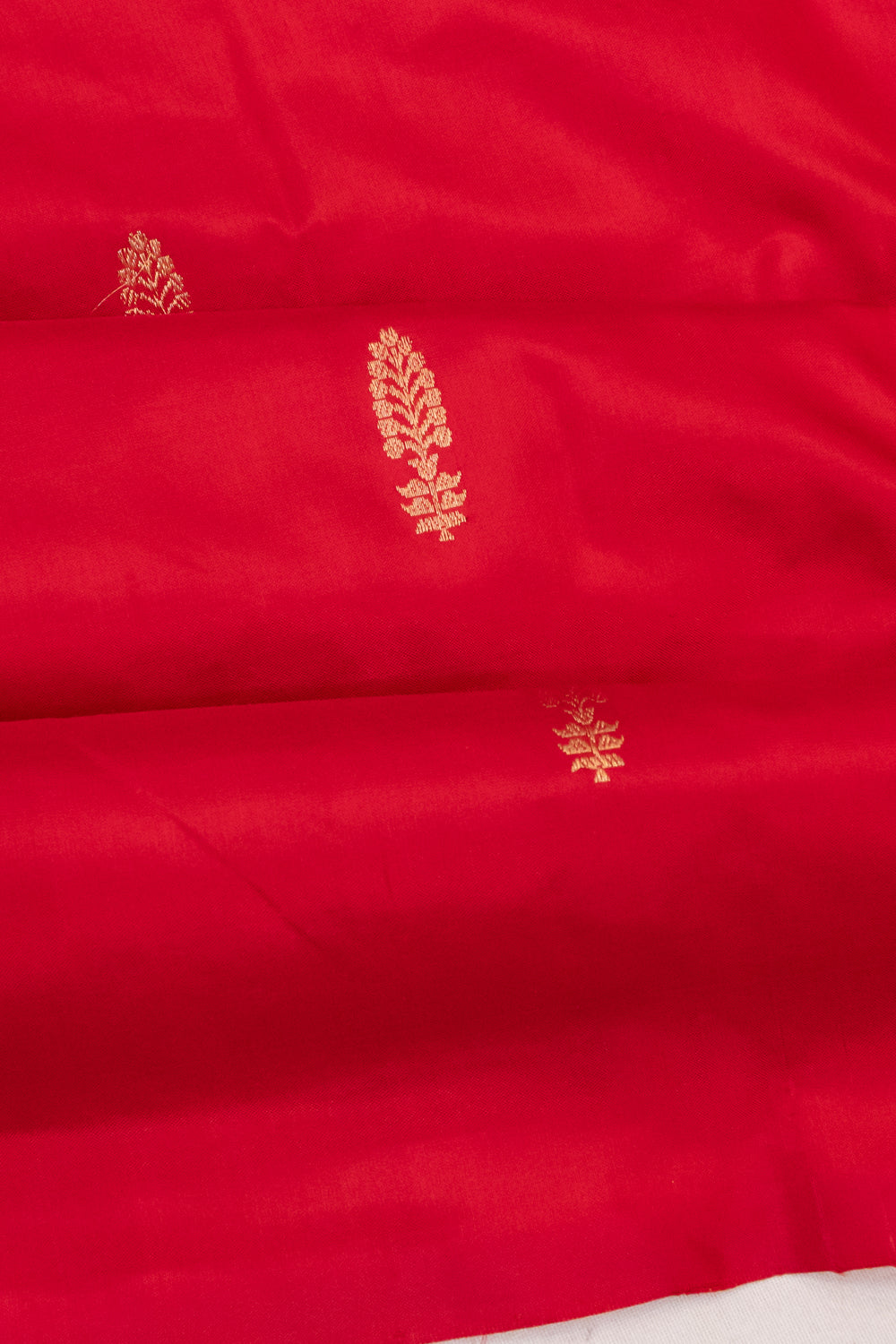Banarasi Katan Silk Butta Red Saree