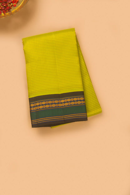 Kanchipuram Silk Oosi Lines Mehendi Green Saree