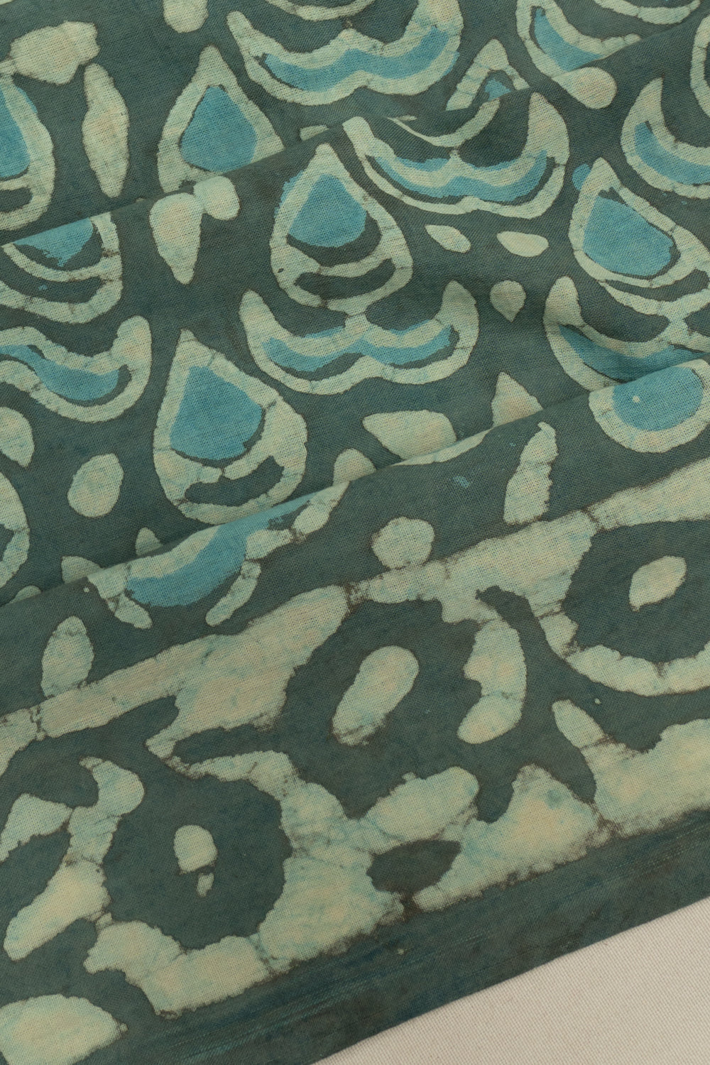 Mul Cotton Batik Printed Green Saree