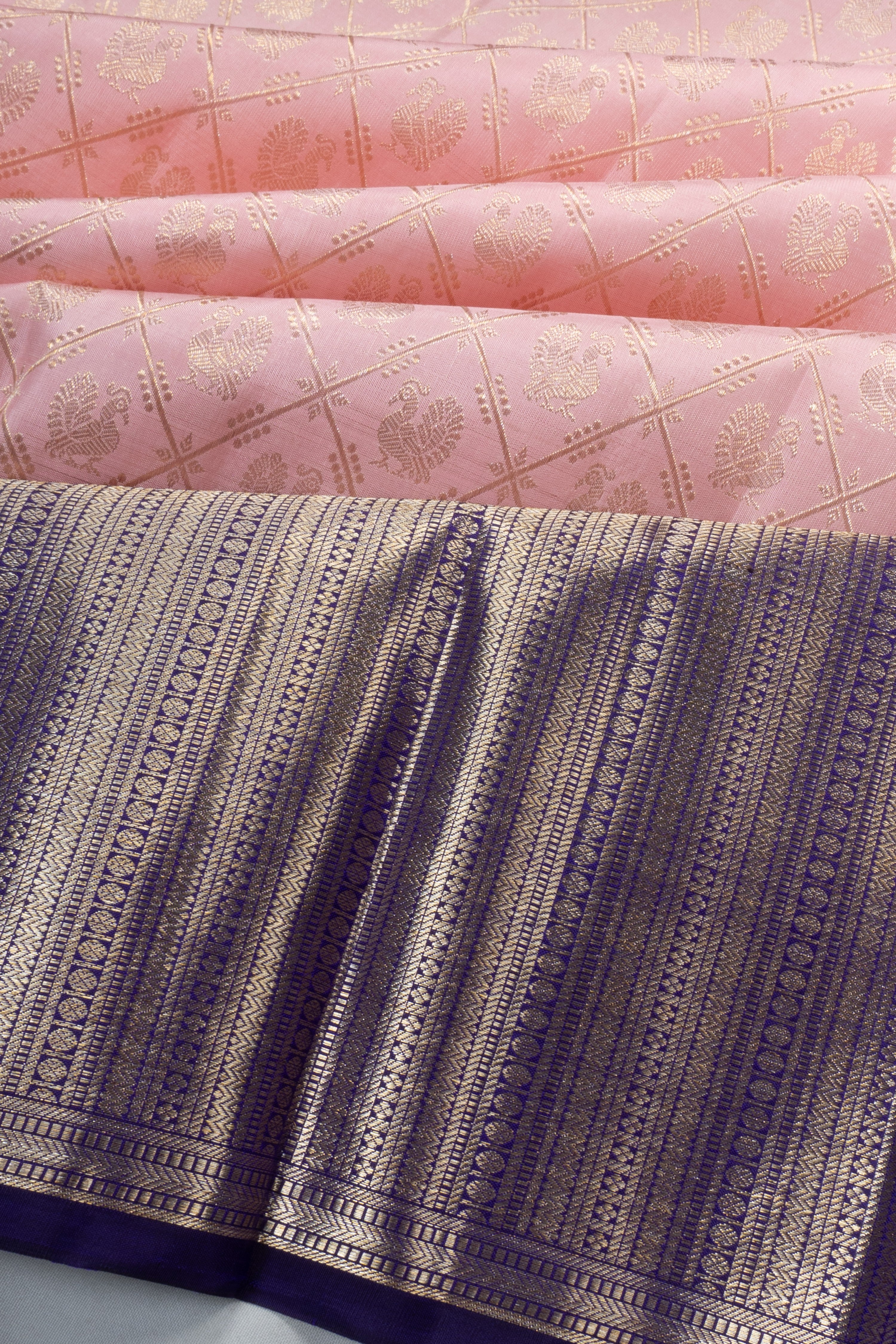 Kanchipuram Silk Criss Cross Checks And Butta Peach Saree 1214827987