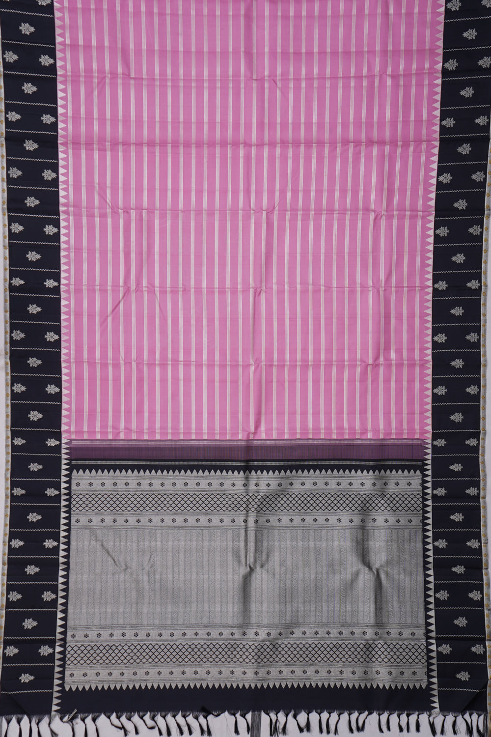 Classic Kanchipuram Silk Lines Pink Saree