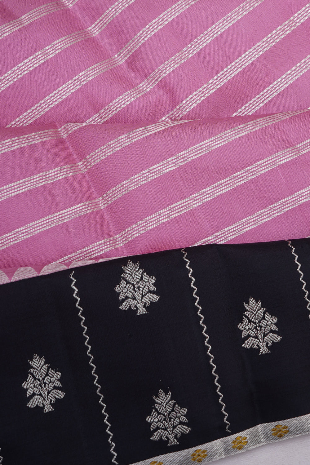 Classic Kanchipuram Silk Lines Pink Saree