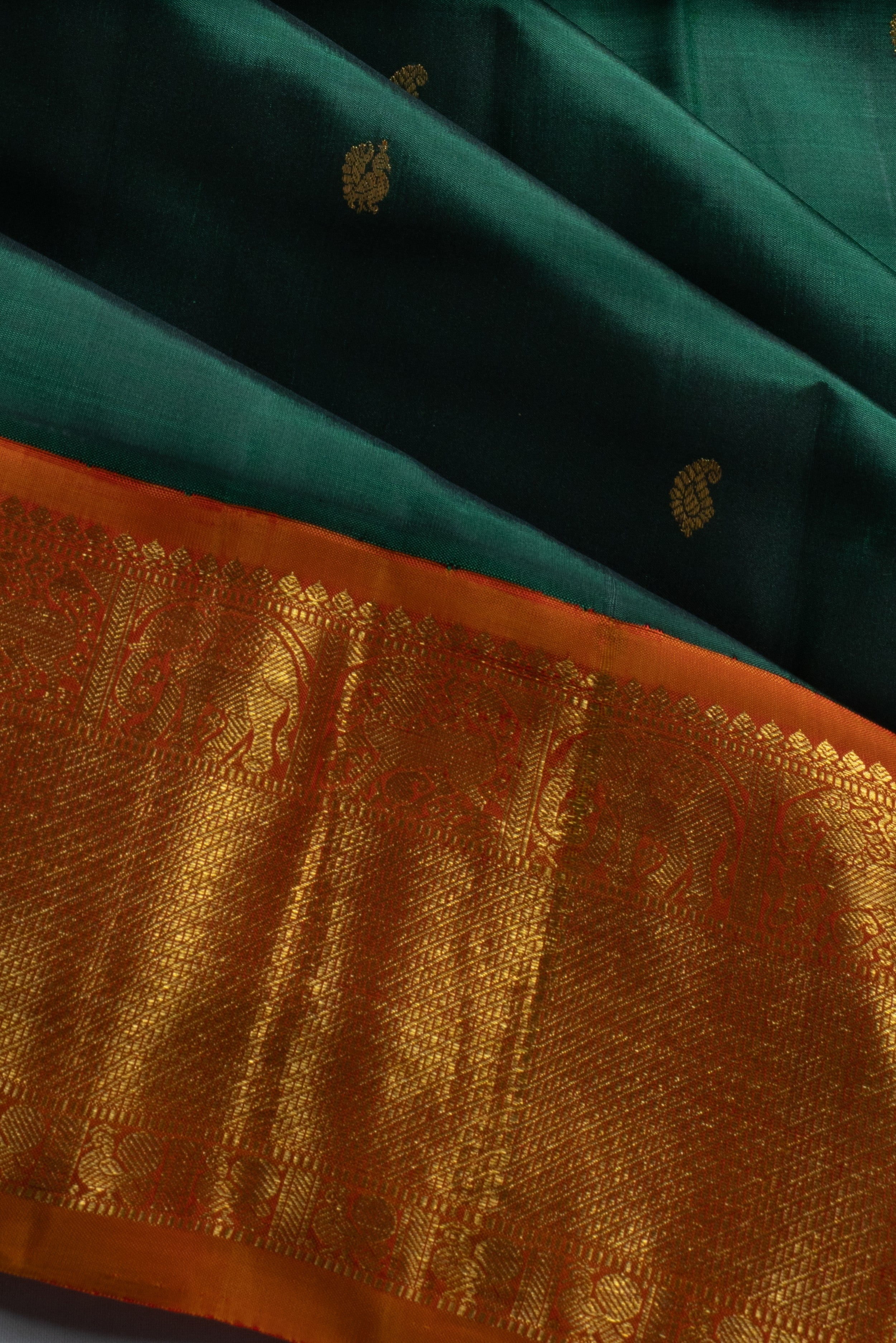 Kanchipuram Silk Butta Bottle Green Saree 1214828071
