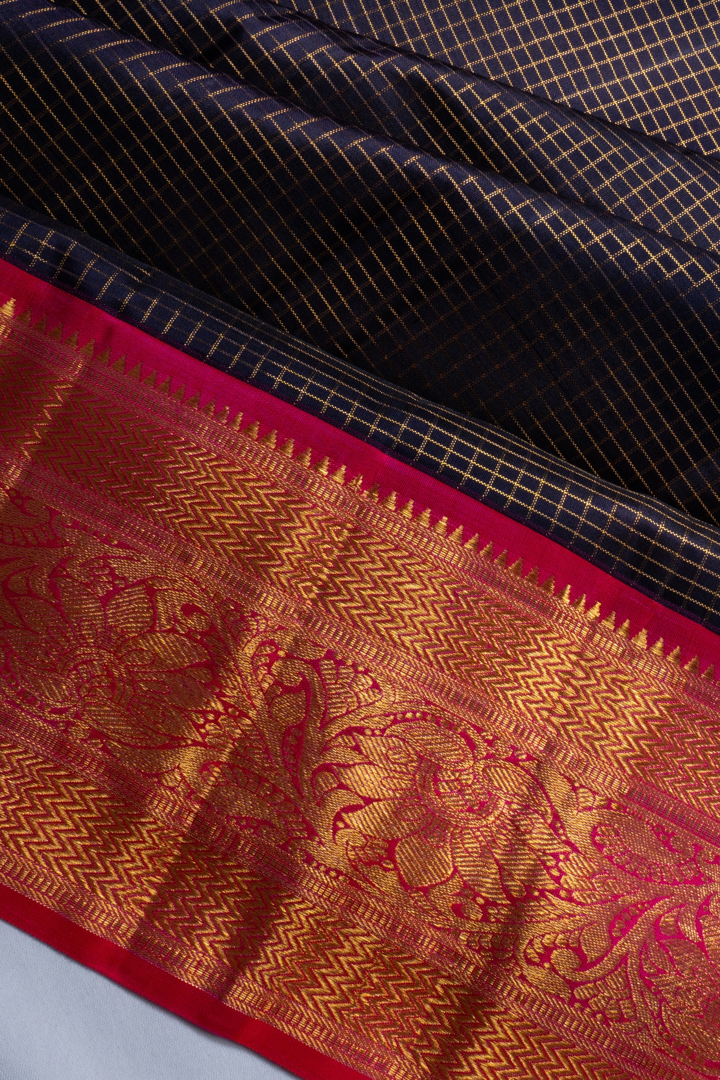 Kanchipuram Silk Kattam Checks Dark Blue Saree 1214830091