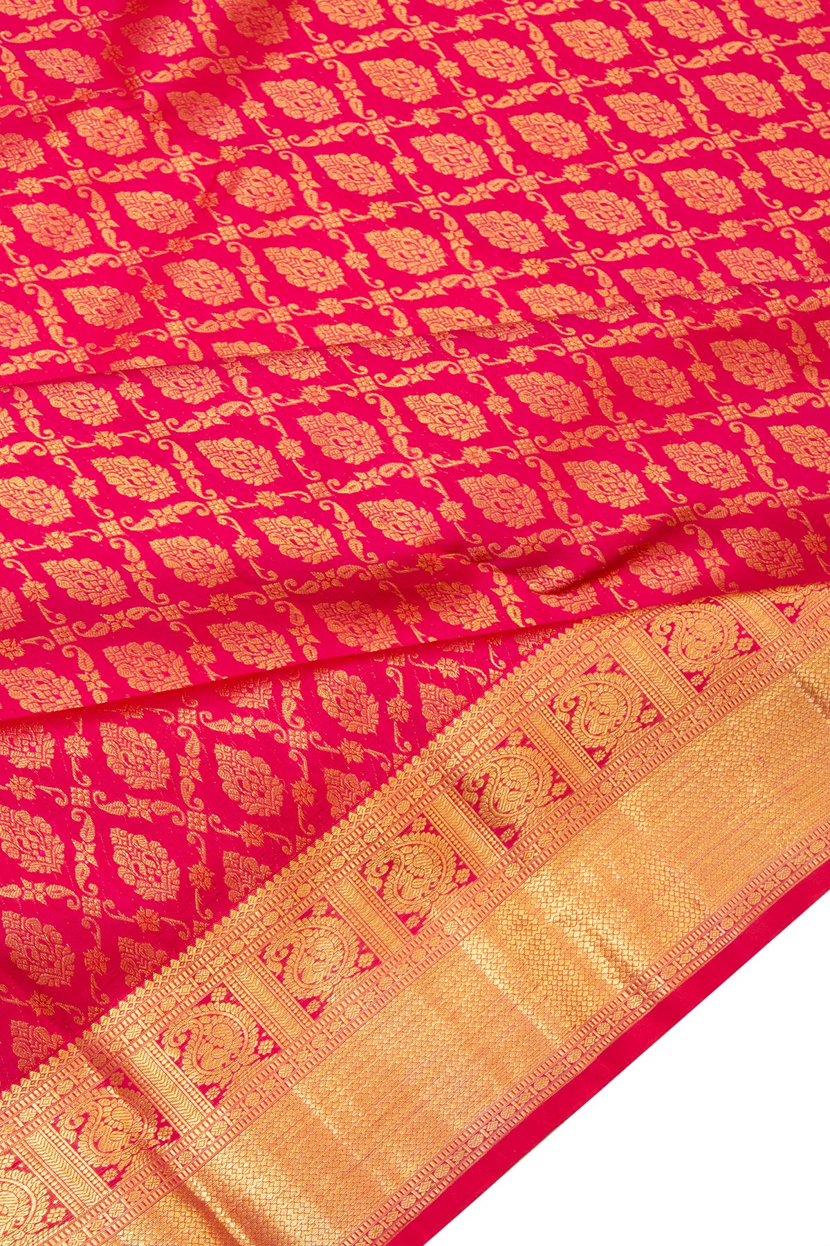 Kanchipuram Silk Criss Cross Checks And Butta Pink Saree