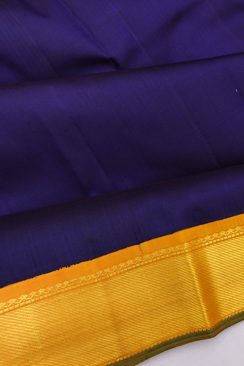 Kanchipuram Silk Plain Royal Blue Saree With Small Korvai Border
