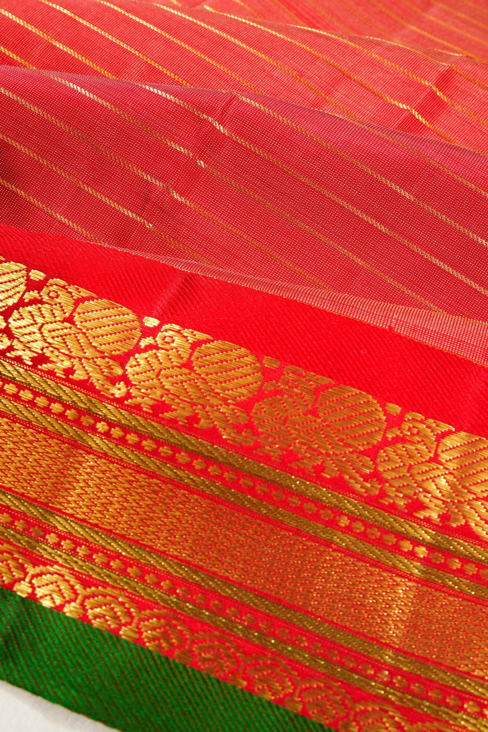 Classic Kanchipuram Silk Horizontal Lines Red Saree