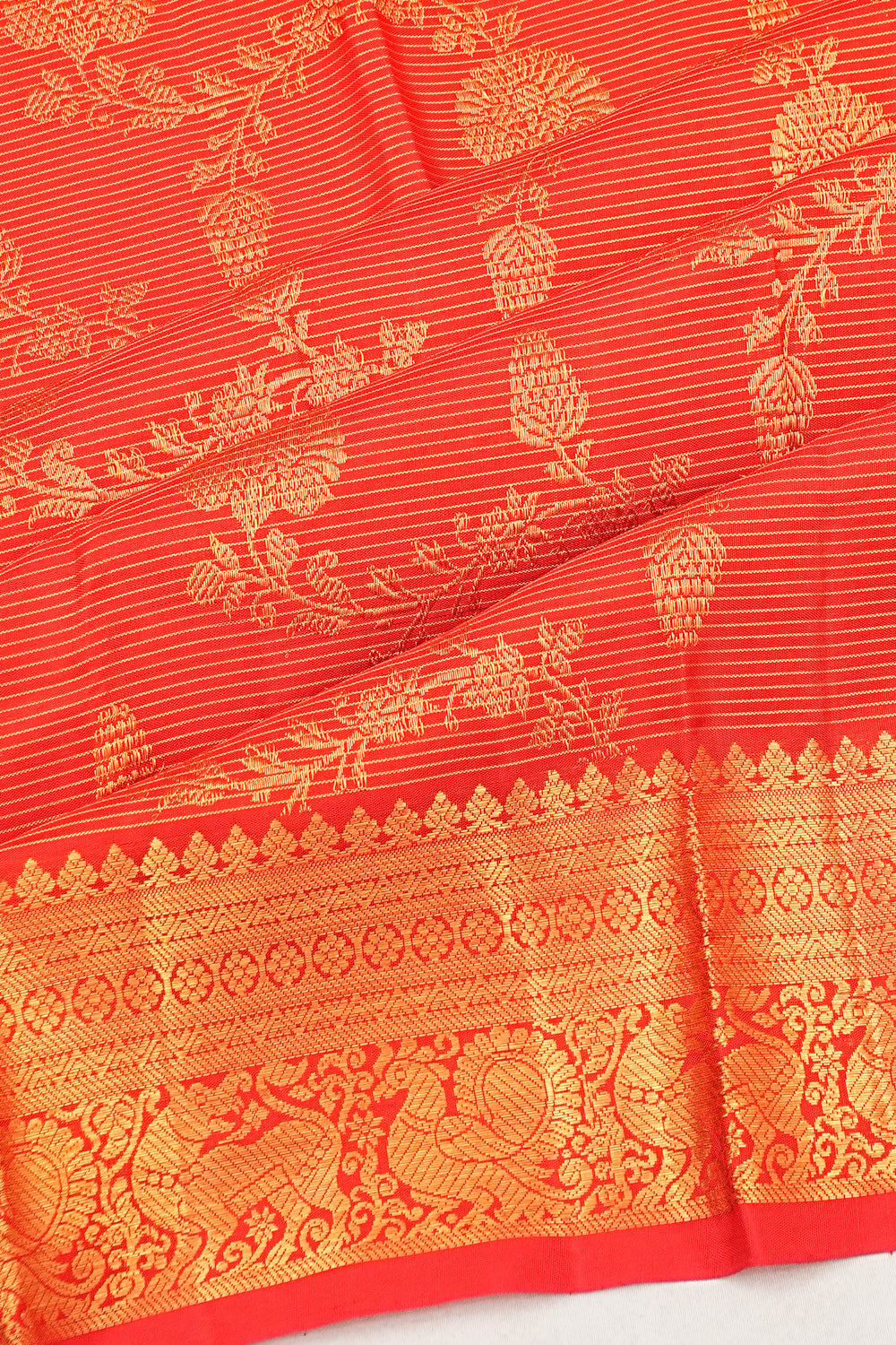 Kanchipuram Silk Oosi Lines And Jaal Red Saree