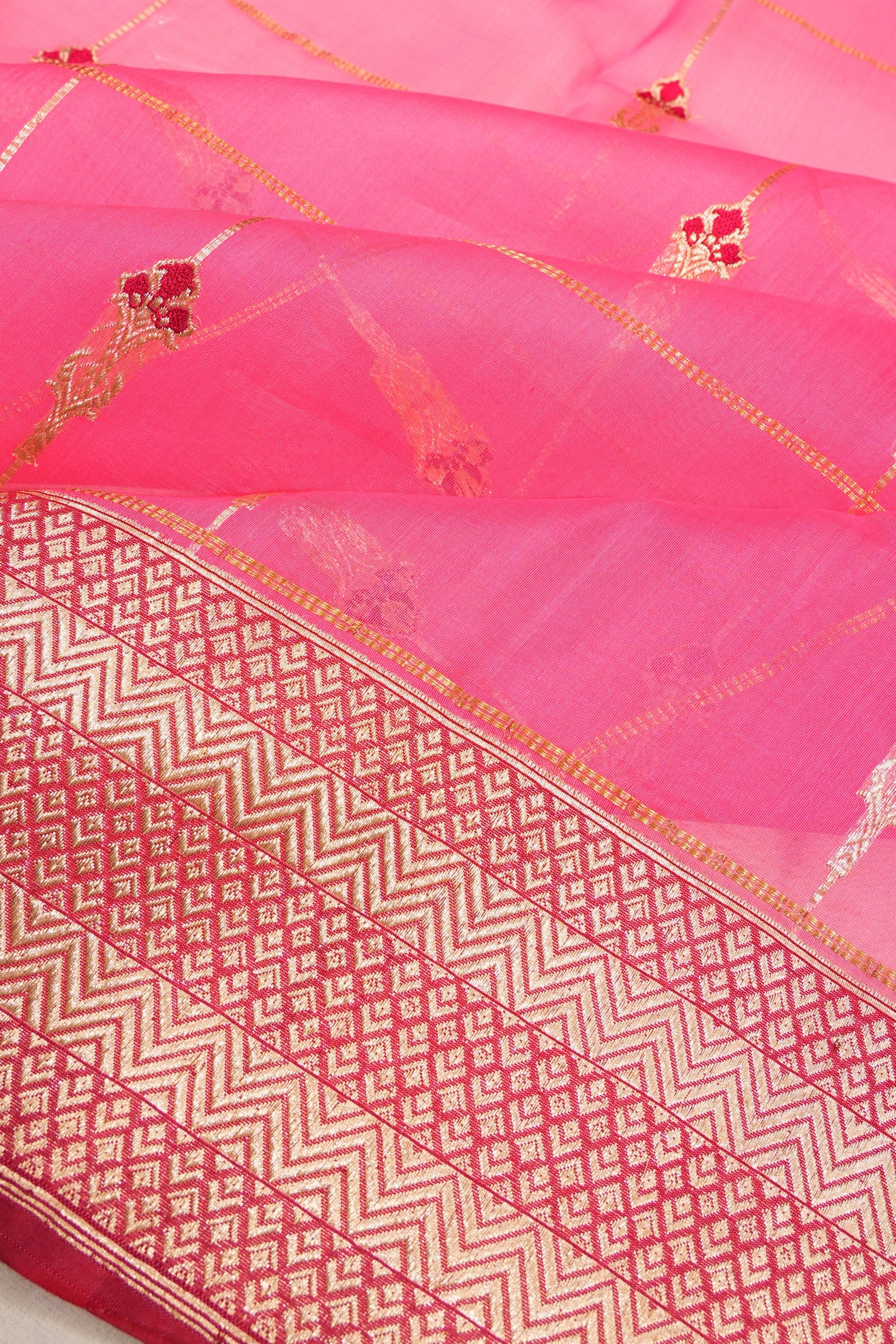 Banarasi Kora Organza Checks Pink Saree