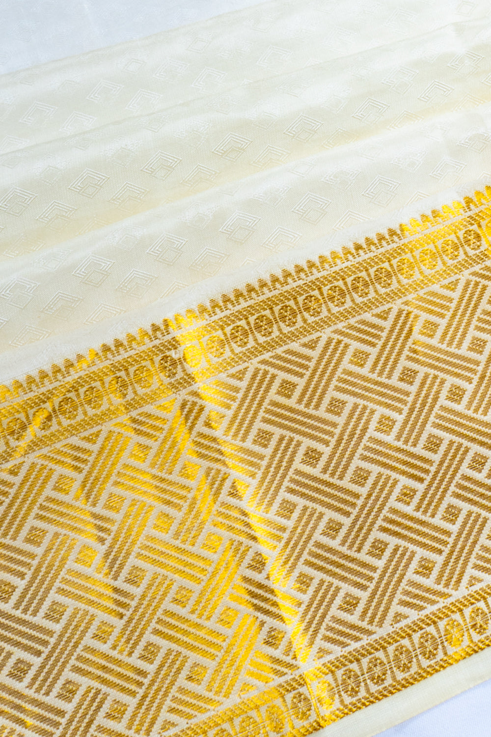 Kanchipuram Silk Jacquard White Dhoti With Kanduva