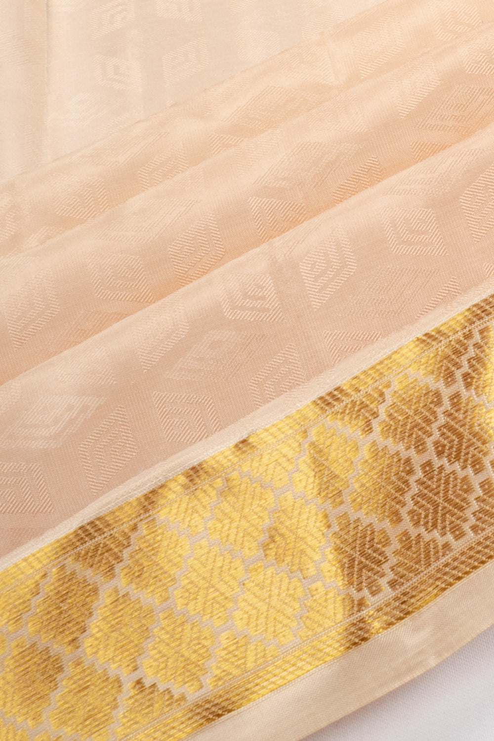 Kanchipuram Silk Jacquard Peach Dhoti With Kanduva