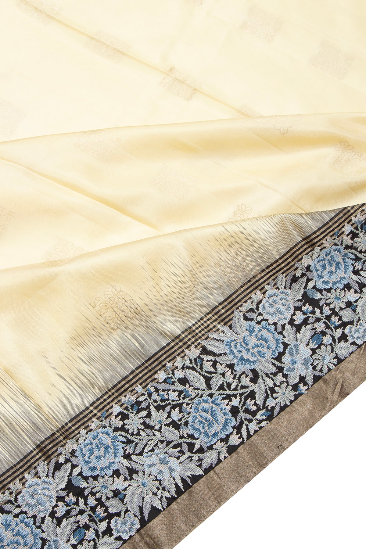 Kanchipuram Silk Butta Cream Saree With Embroidery Border