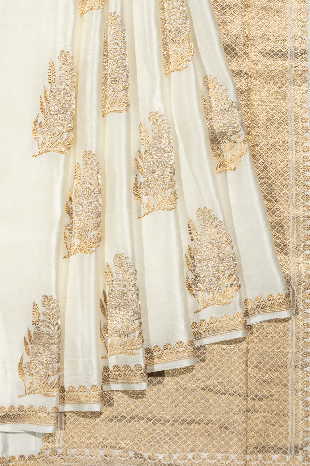 Banarasi Satin Butta White Saree 1214908575