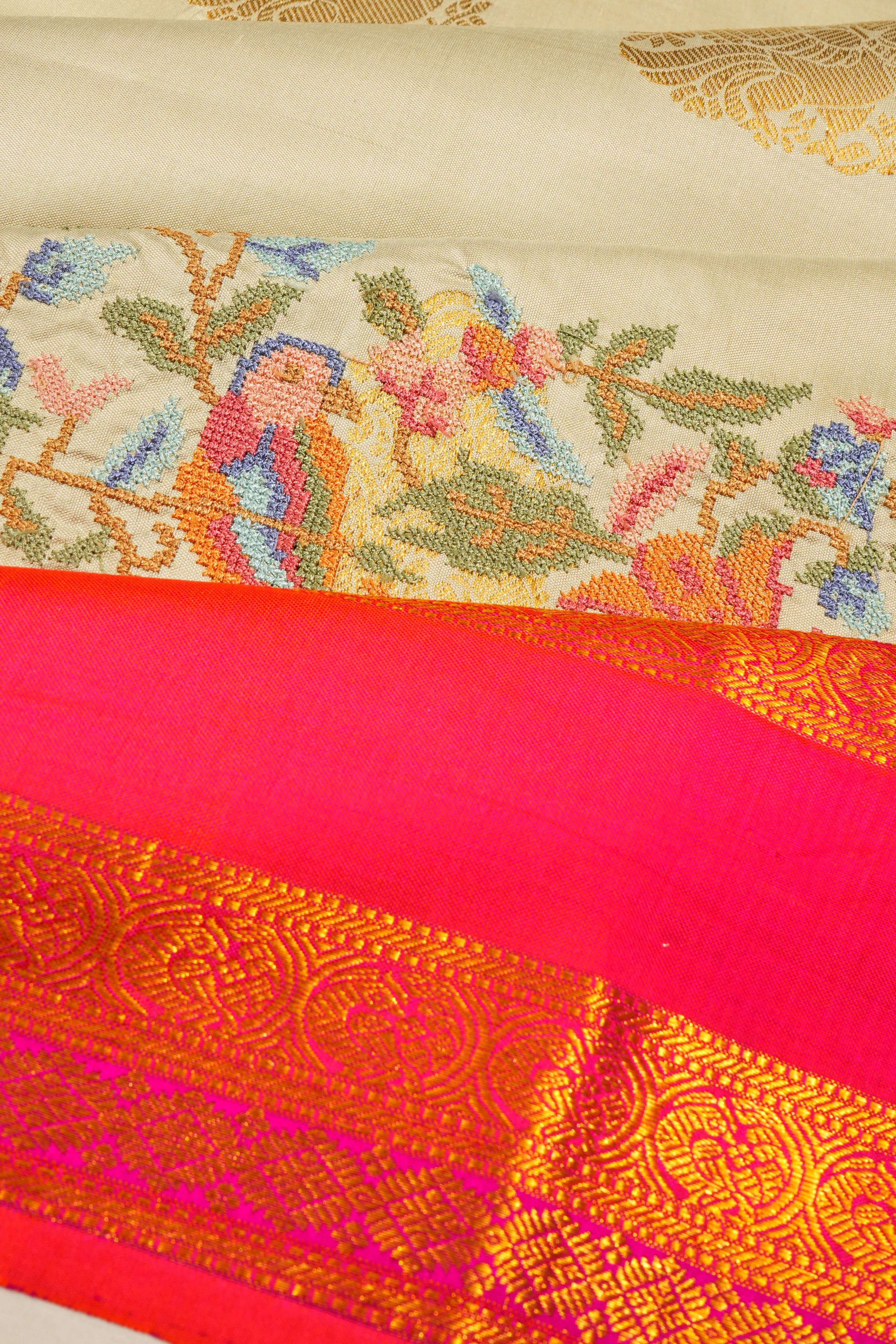 Kanchipuram Silk Butta Cream Saree With Embroidery Border