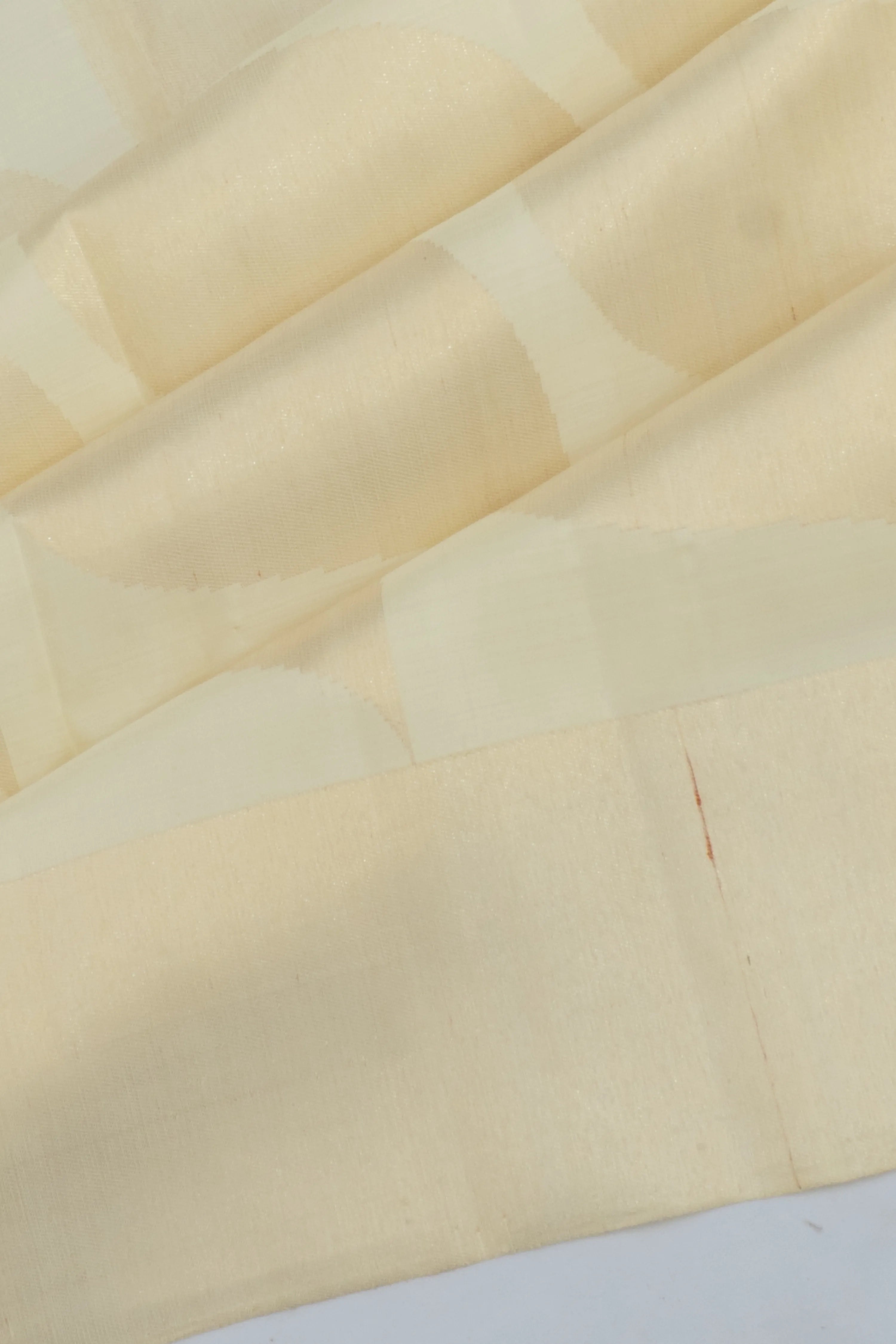 Kanchipuram Silk Geometrical Brocade Off White Saree