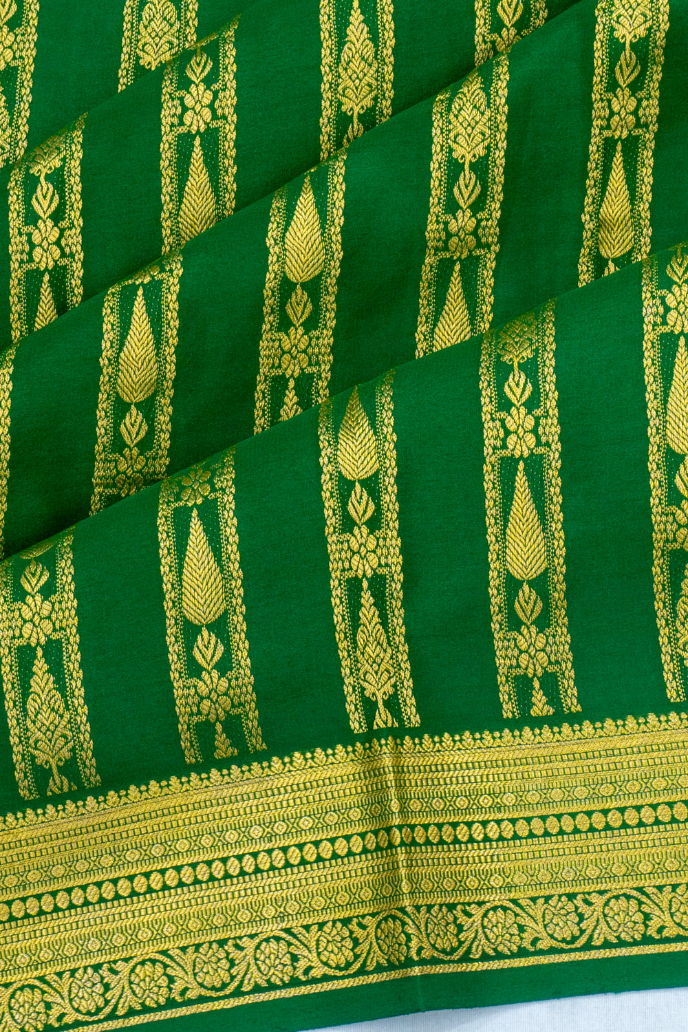 Mysore Silk Half And Half Dark Green Saree 1214961053