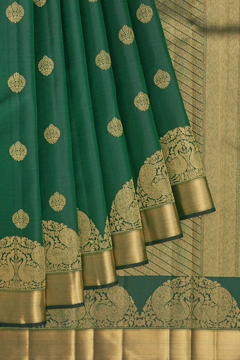 Kanchipuram Silk Butta Bottle Green Saree 1214968491