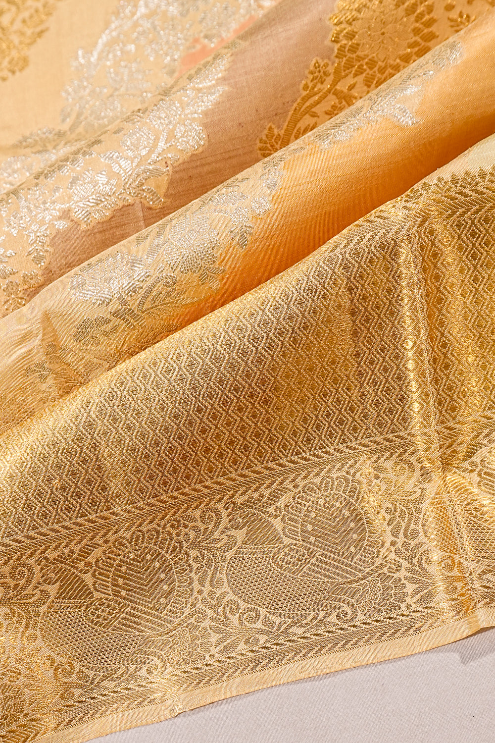 Kanchipuram Silk Jaal Rangkat Cream Saree 1214981907