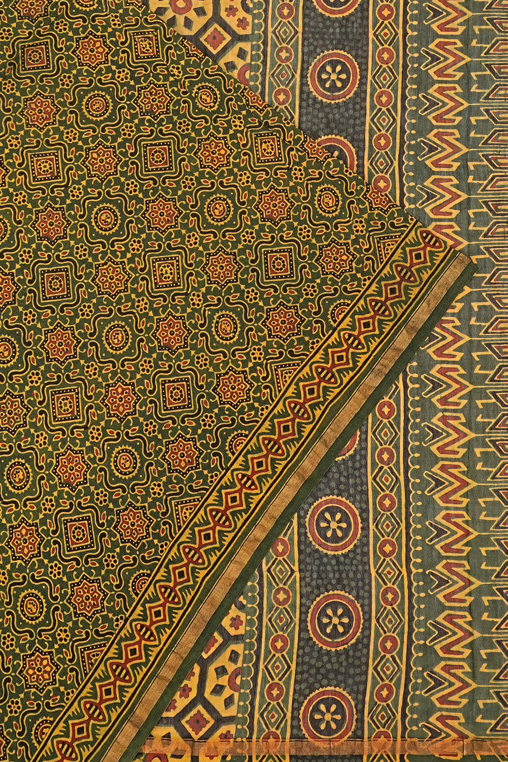 Chanderi Cotton Ajrak Printed Green Saree 1214996207