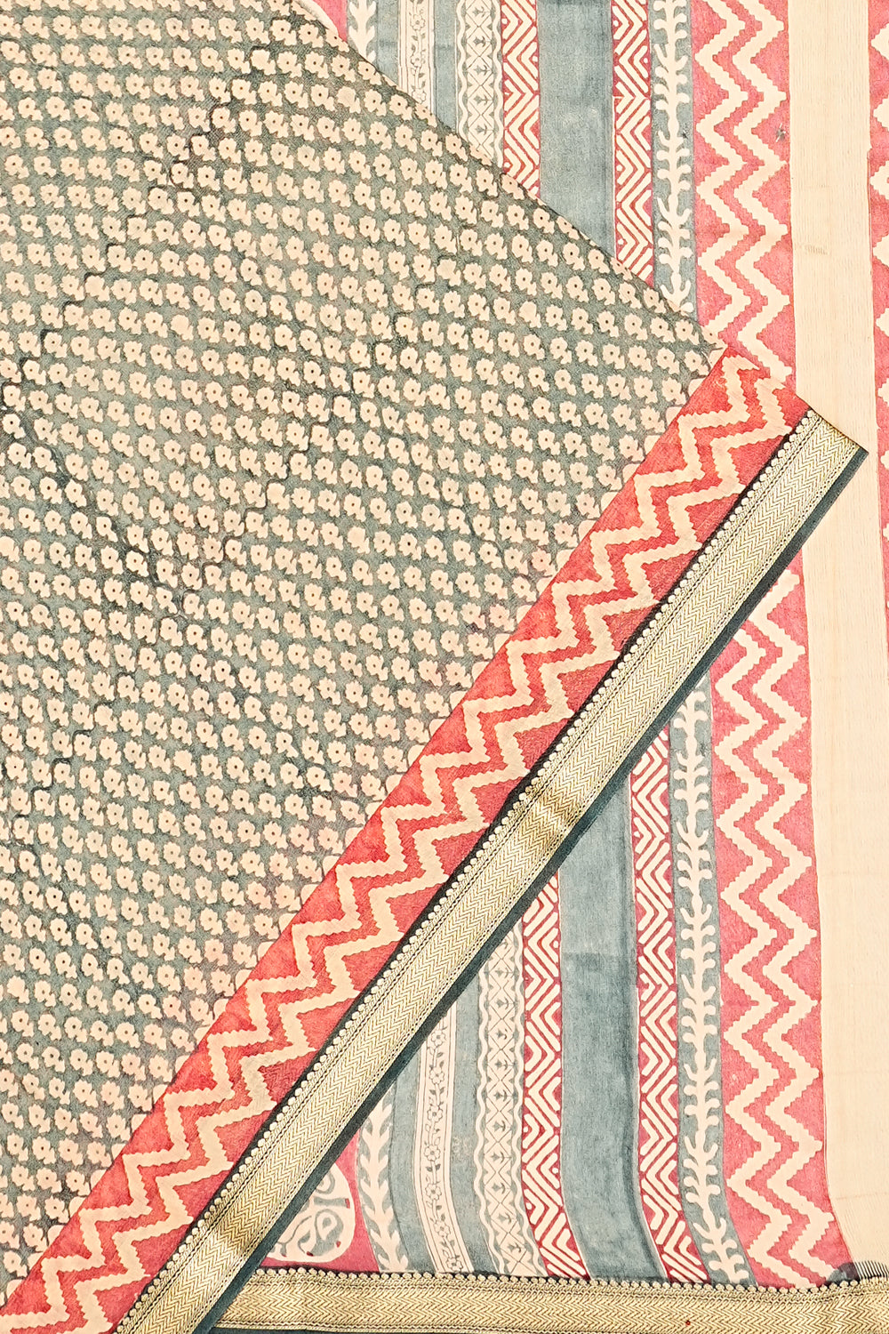 Chanderi Cotton Batik Printed Grey Saree