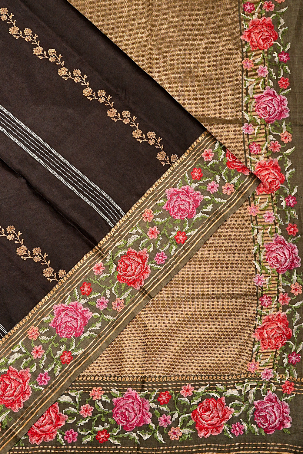 Kanchipuram Silk Vertical Lines Black Saree With Embroidery Border 1215010338