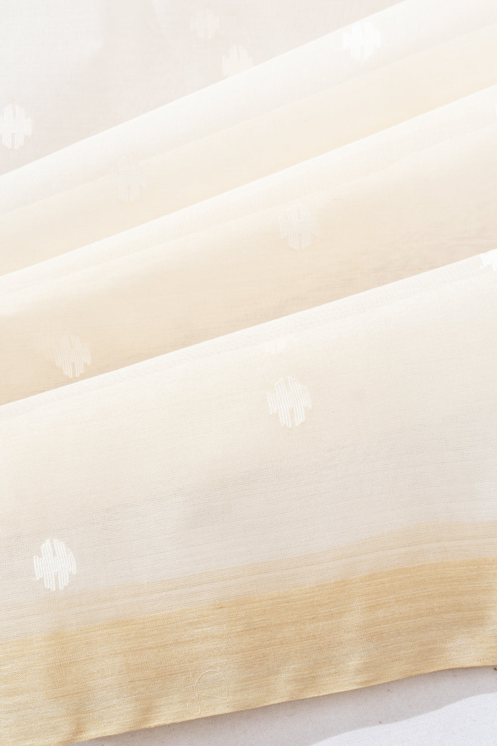 Dhakai Kora Organza Jamdani Butta White Saree