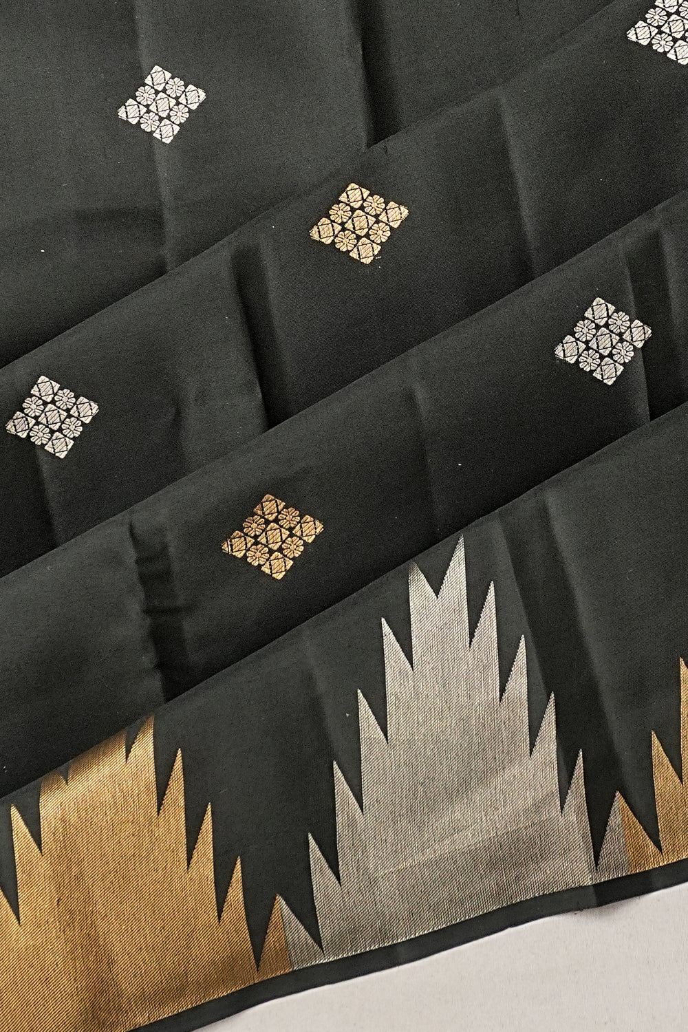 Kanchipuram Silk Butta Black Saree 1215011746