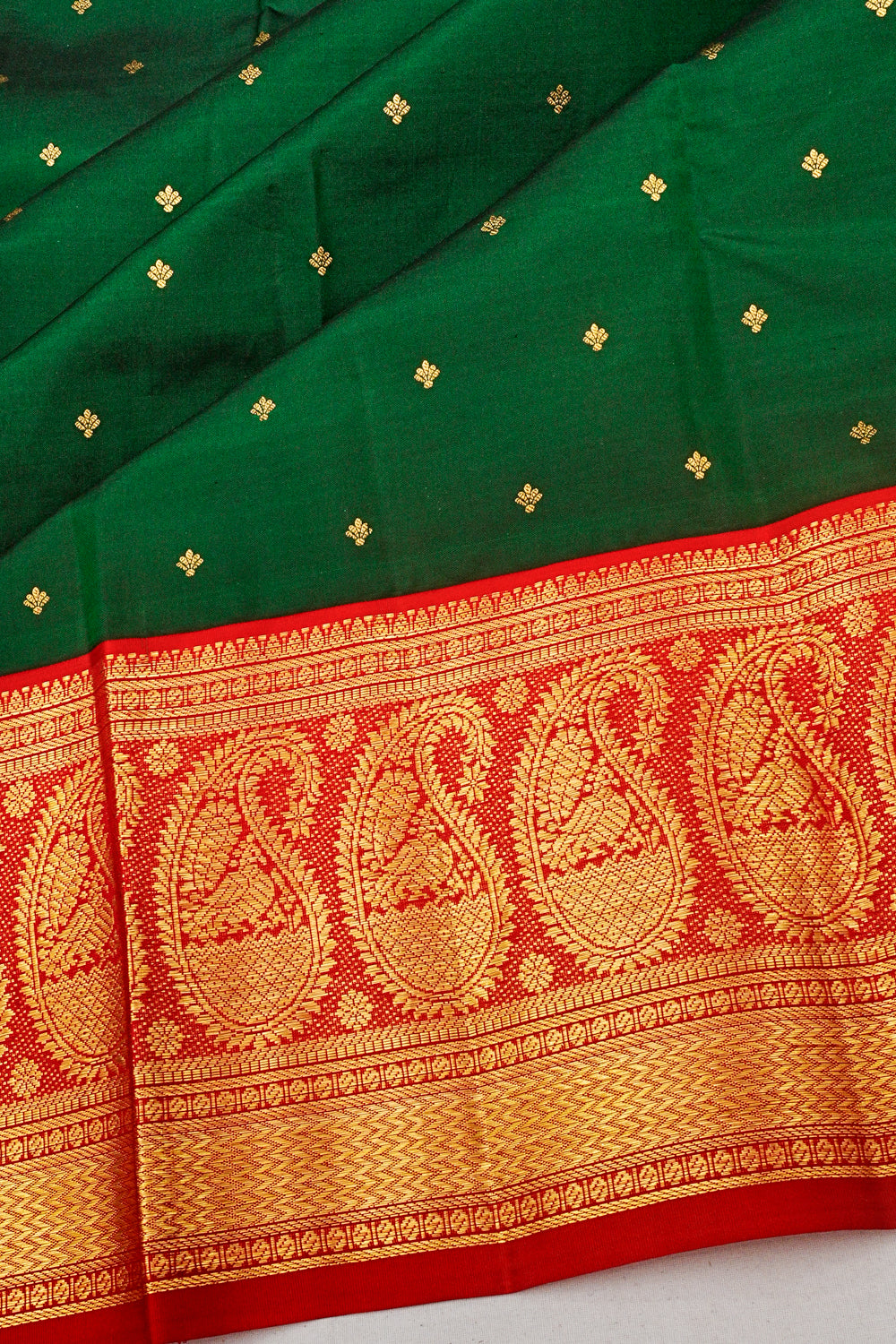 Kanchipuram Silk Butta Dark Green Saree