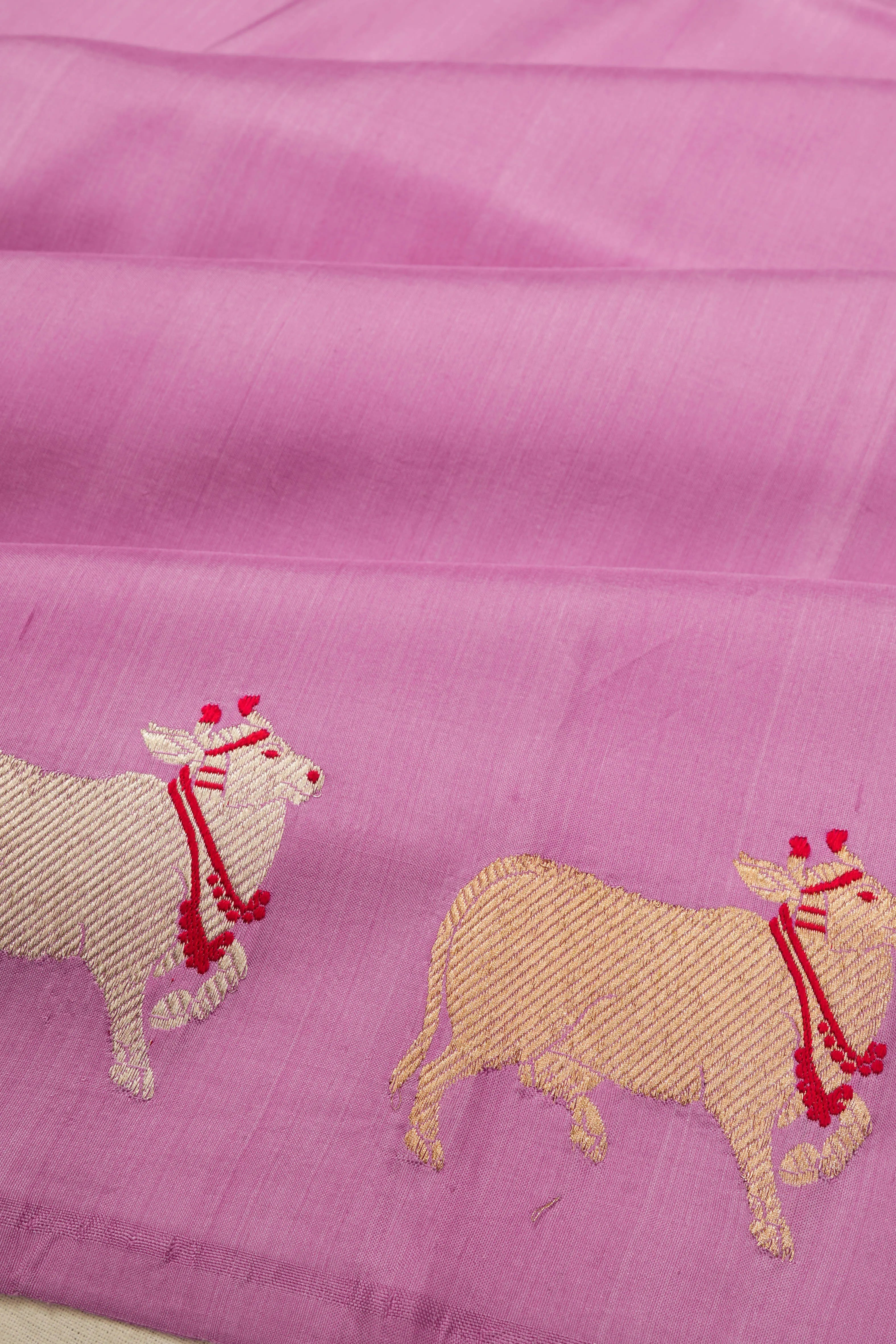Banarasi Katan Silk Plain Lavender Saree With Pichwai Border