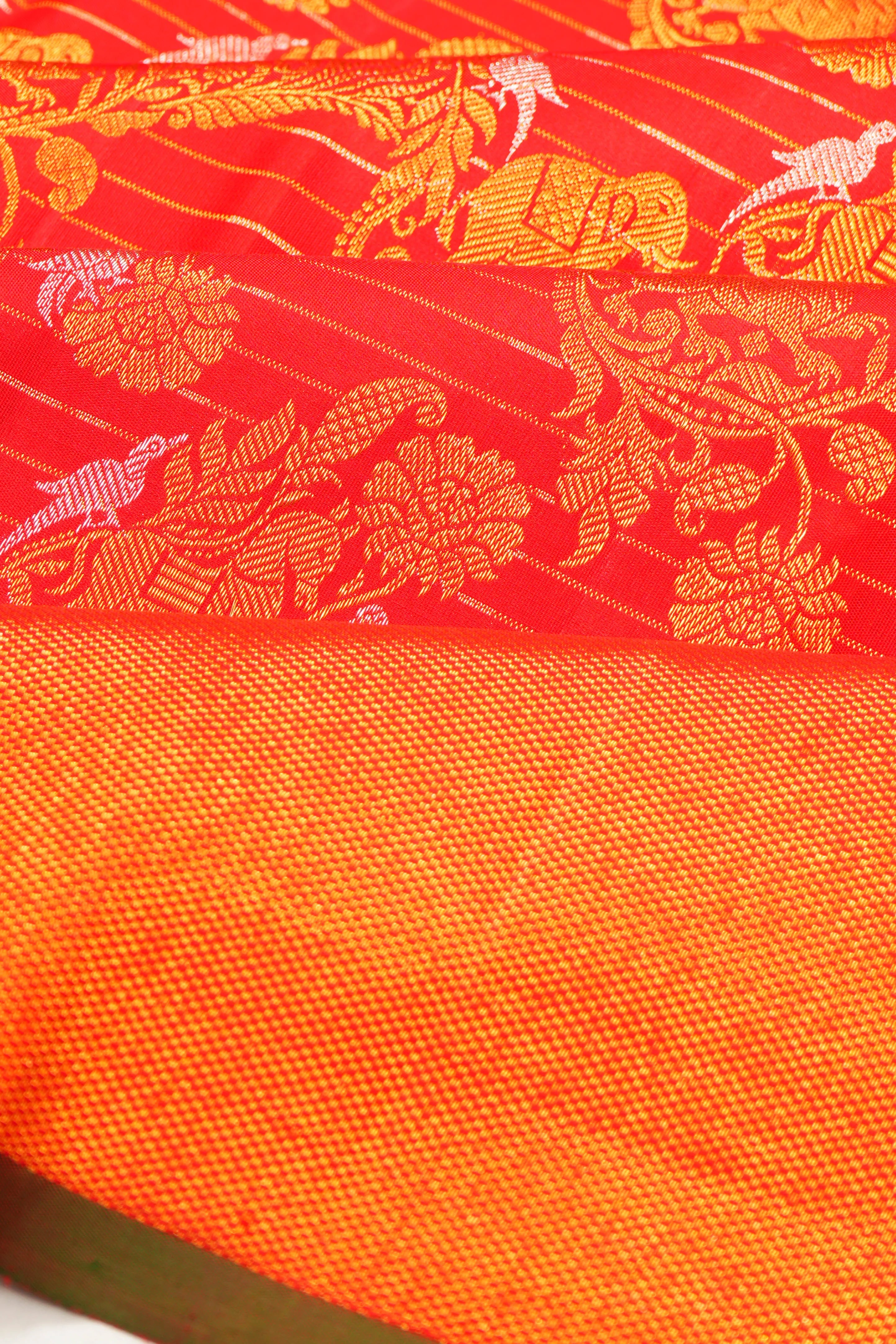 Kanchipuram Silk Horizontal Lines And Jaal Red Saree