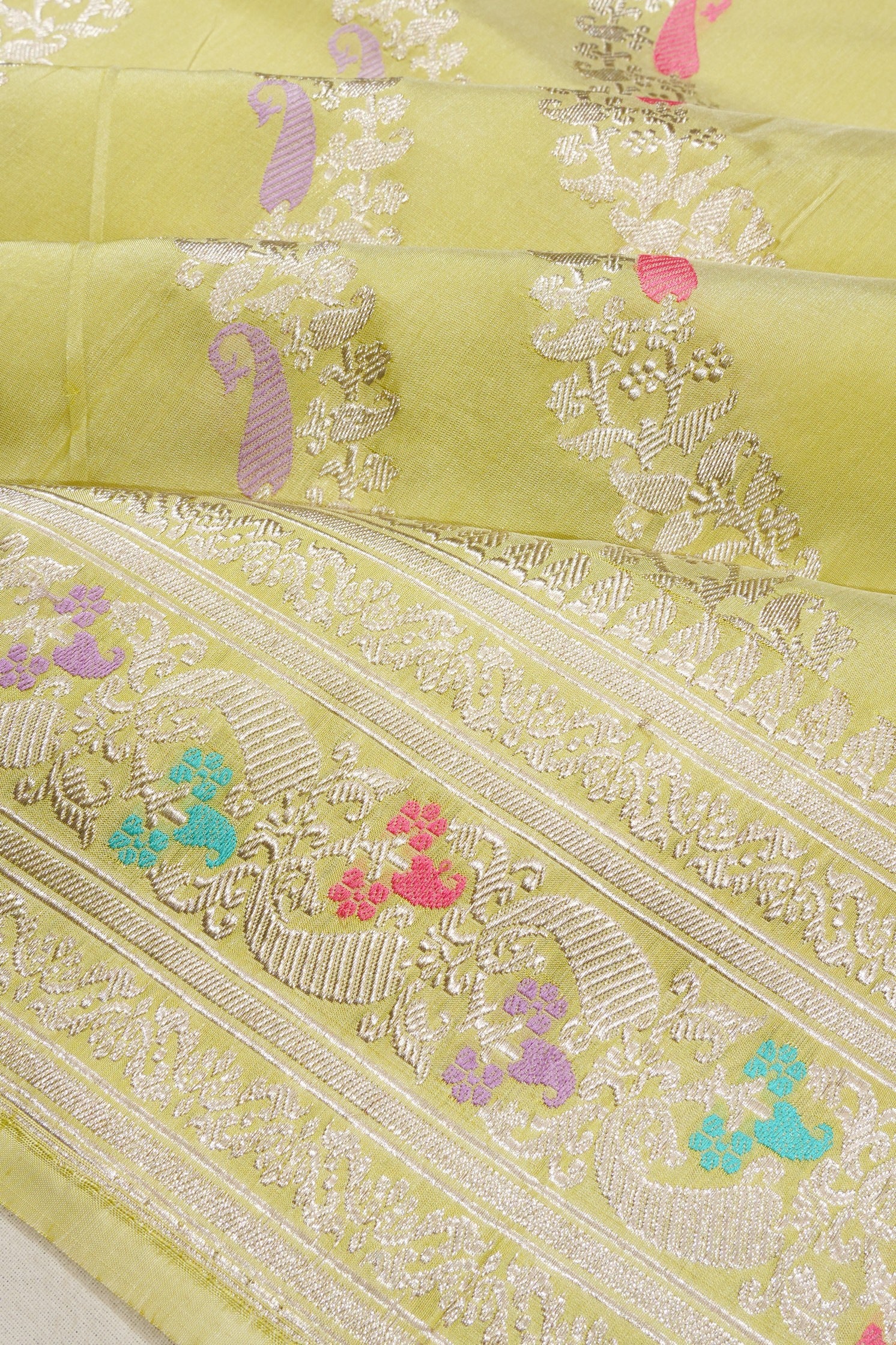 Banarasi Silk Leheriya Jaal Pastel Green Saree