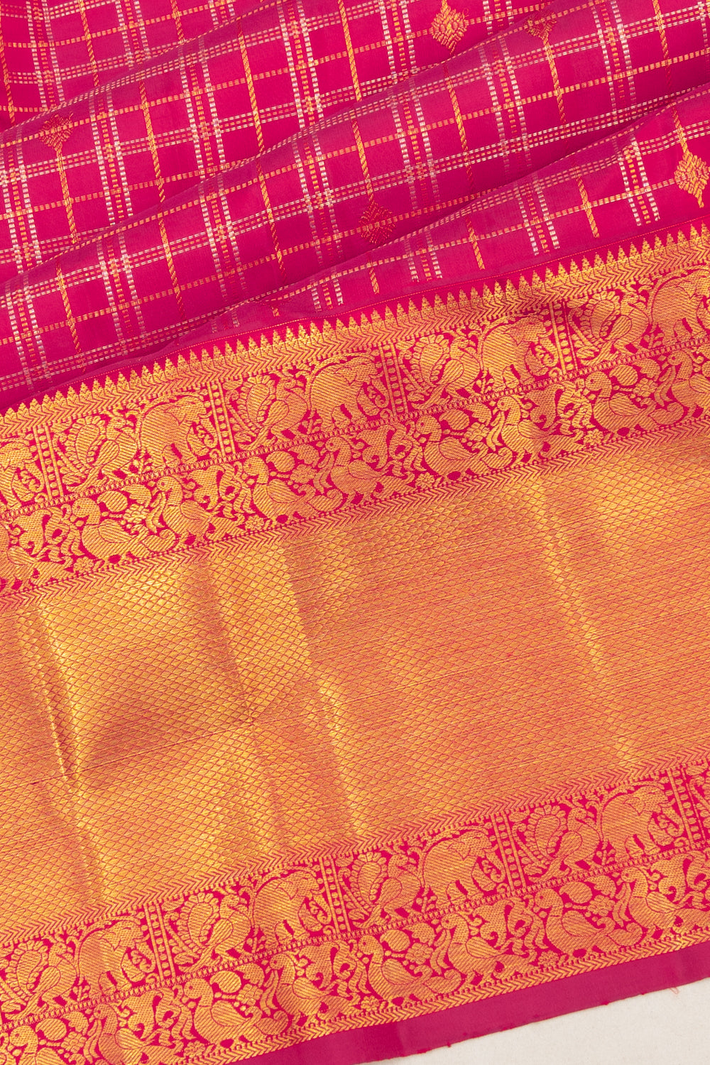 Classic Kanchipuram Silk Kattam Checks And Butta Rani Pink Saree