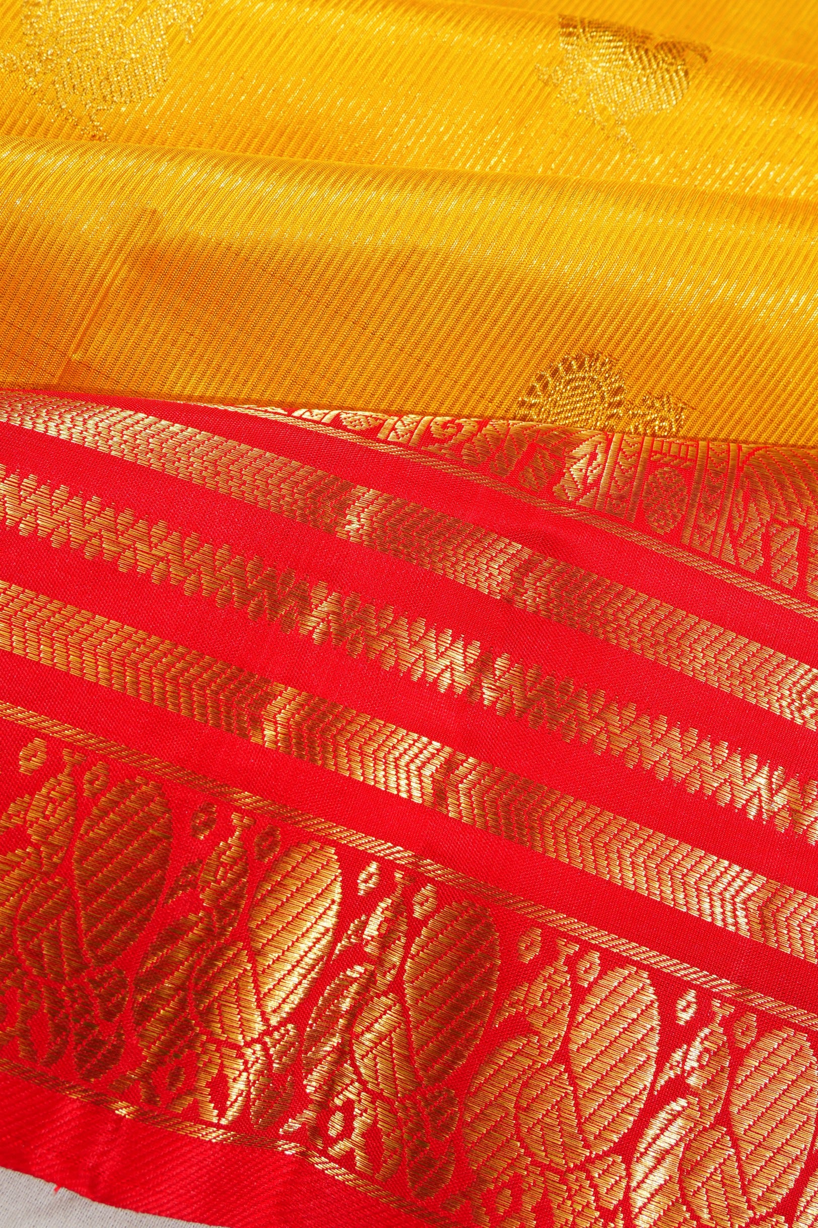 Kanchipuram Silk Vertical Lines And Butta Yellow Saree