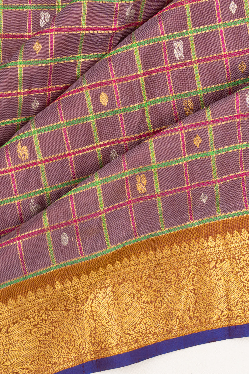 Gadwal Silk Checks And Butta Lilac Saree