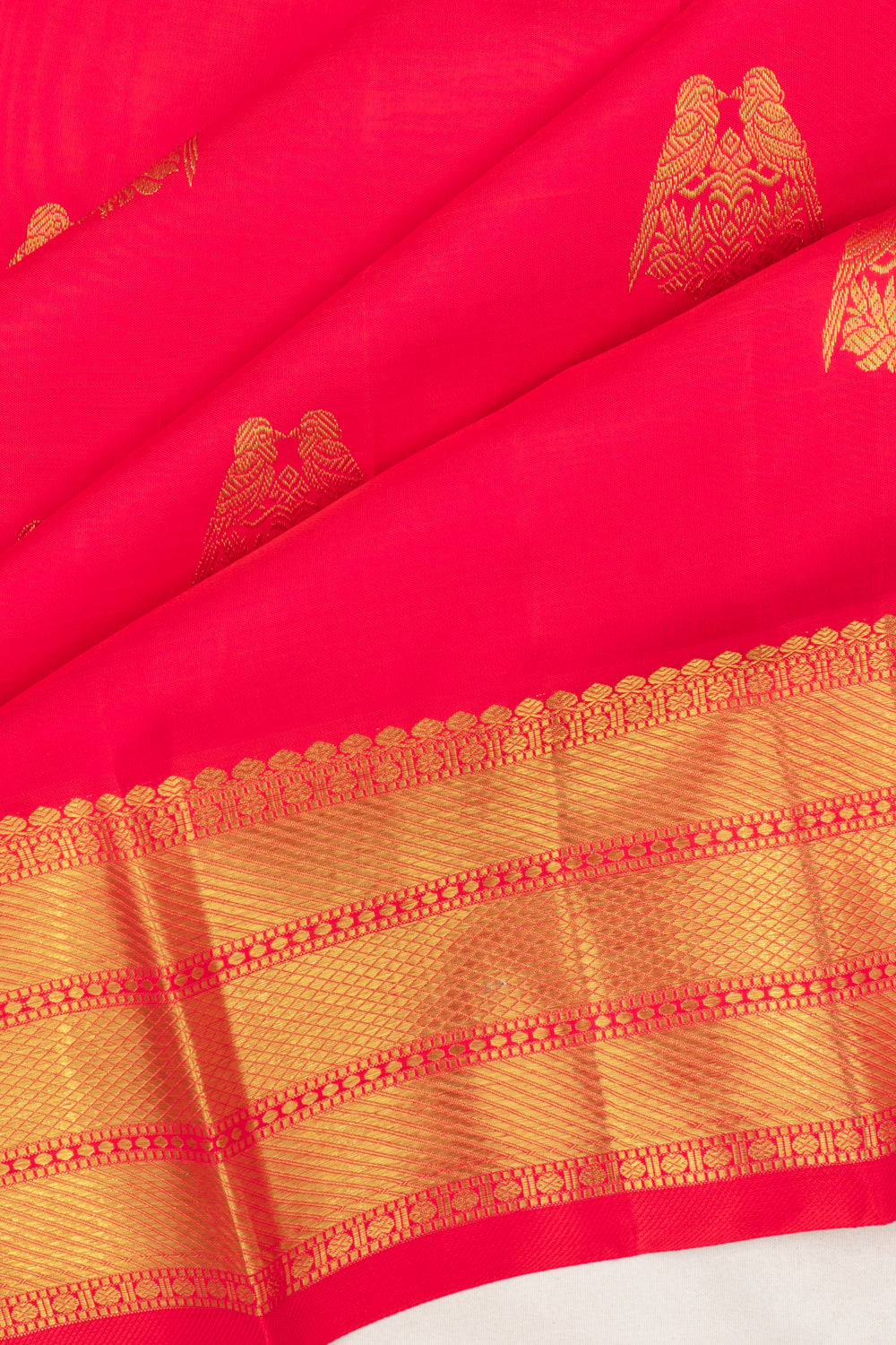 Classic Kanchipuram Silk Butta Redish Pink Saree