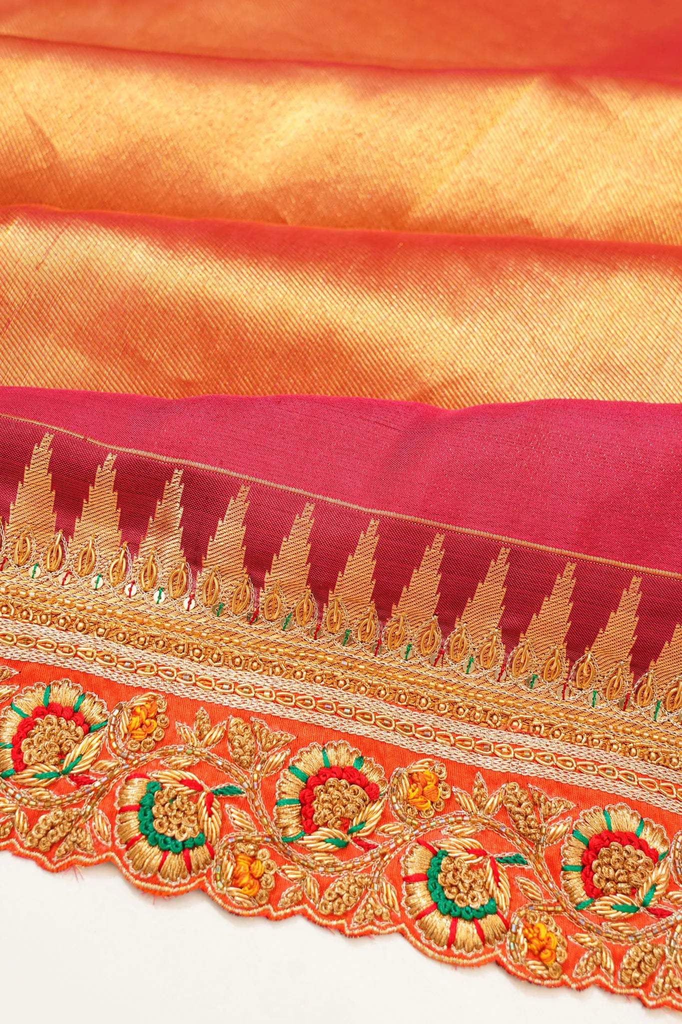 kanchipuram-silk-tissue-red-saree-with-scallop-embroider-border-1215131831